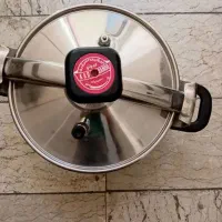 زودپز استیل سالم سالم بدون هیچ مشکل قیمت ۴ونیم