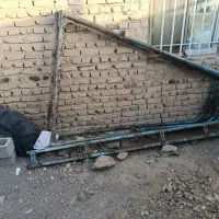 فروش یک عدد بالابر ویک عدد دستگاه بلوک زن سقفی