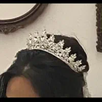 لباس عروس/تور/روبدوشامبر/تاج/شنل