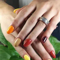 بیا گپ بزنیم و ناخنات رو خوشگل کنیم در اندیشه فاز۴