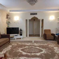 ویلایی حیاط دار دو طبقه هر طبقه ۹۰ متر بازسازی شده