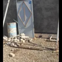 درب حیاط بسیار محکم ماشین رو