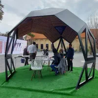 آلاچیق پلی گونی