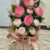 چراغ|گل مصنوعی|نجف‌آباد, صالح آباد|دیوار