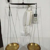 ترازو قدیمی