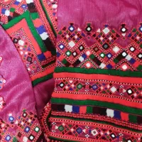 لباس|لباس|نیک شهر, |دیوار