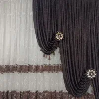 دو عدد پرده به همراه والان،در حد نو