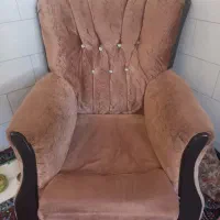 مبل چهارنفره تمیز