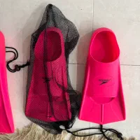 دو جفت  فین شنا