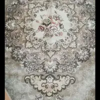 تعدادی فرش در حد نو