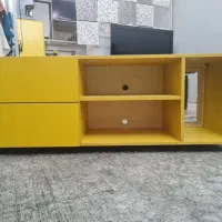میز تلویزیون زرد