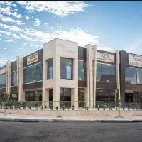 فروشنده خانم