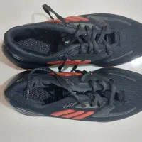 کتونی آدیداس|کیف، کفش، کمربند|قم, انسجام|دیوار