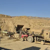 کارگر کوره اجرپزی