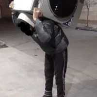 کارگر حمل اثاثیه منزل.چیدمان انباری.حمل بار سنگین