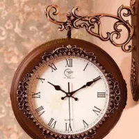 ساعت دیواری دو طرفه