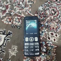 سلام یک عددگوشی دوسیم کارت فقط حودگوشی موجوده.