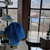 خانم منشی دندانپزشکی