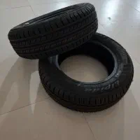 یک جفت لاستیک بارز