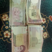 اسکناس ۱۰و۵۰و۱۰۰و۲۰۰تومنی