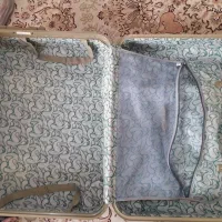 چمدان سایز بزرگ رنگ آلبالویی|کیف، کفش، کمربند|شیراز, کوشک میدان|دیوار