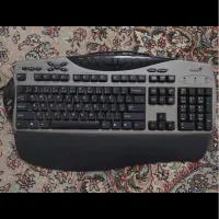 کیبورد به همراه یک موس