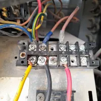 تعمیرات و سرویس و نصب اسپیلت و کولر گازی پنجره ای