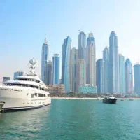 واردات انواع محصولات از دبی از خودرو تا پوشاک