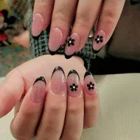 میلروبلیدینگ ابرو و کاشت ناخون