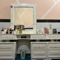 میز آرایش بزرگ