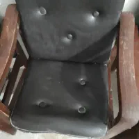 صندلی اداری نیاز به تعمیر