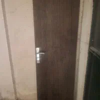 در سرویس ضد اب  بدون چهارچوب راست باز شو