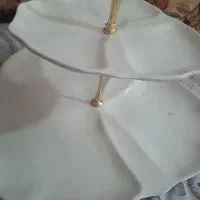 ظرف پذیرایی۲طبقه.استفاده نشده قیمت۲۰۰