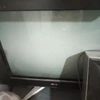 چهار تا تلوزیون بیست و یک|تلویزیون و پروژکتور|زاغه, |دیوار