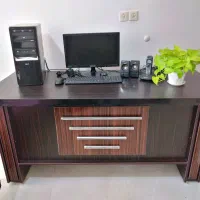 میز اداری مدیریت یا تحریر،کامپیوتر،کار
