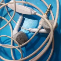 دو عدد هندزفری نو|لوازم جانبی موبایل و تبلت|شاهین‌شهر, حاجی آباد|دیوار