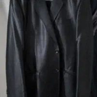 کت تک|لباس|ری, سیزده آبان|دیوار