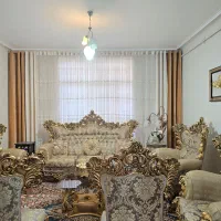 مبل سلطنتی تمیز در حد نو