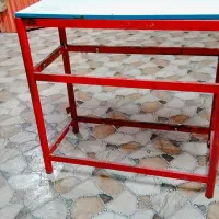 ویترین پشخوان بدون شیشه