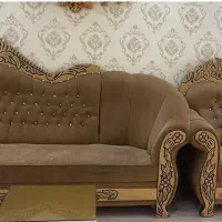 مبل 8  نفره با یه جلو مبلی خیلی تمیز