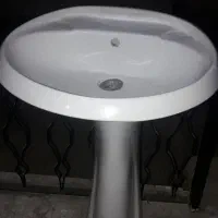 روشویی با پایه