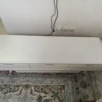 میز تلوزیون در حد نو.