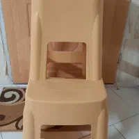 صندلی پلاستیکی