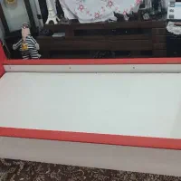 تخت خواب و فرش نوجوان میز تی وی و تابلو چهار قل|فرش|صدرا-فارس, فاز ۲|دیوار