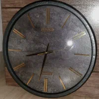 ساعت دیواری