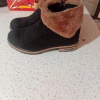 کفش بوت|کیف، کفش، کمربند|پیشوا, |دیوار