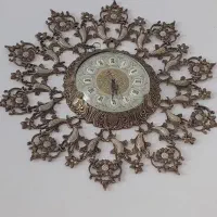 ساعت دیواری سالم وتمیز