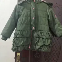 لباس ها در حد نو تمیز|لباس|نیشابور, خط کاشمر|دیوار