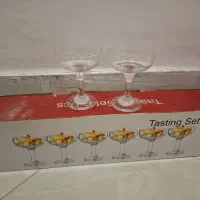 بستنی خوری