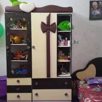 تخت و کمد